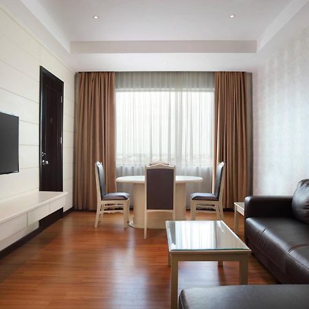 Four Points By Sheraton Medan Exterior photo