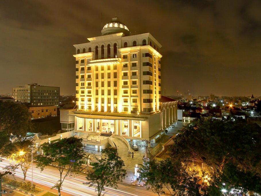 Four Points By Sheraton Medan Exterior photo