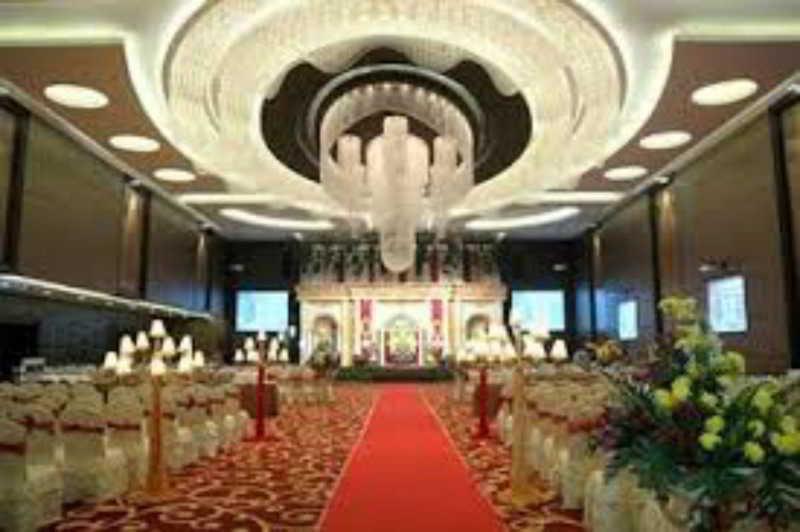 Four Points By Sheraton Medan Exterior photo